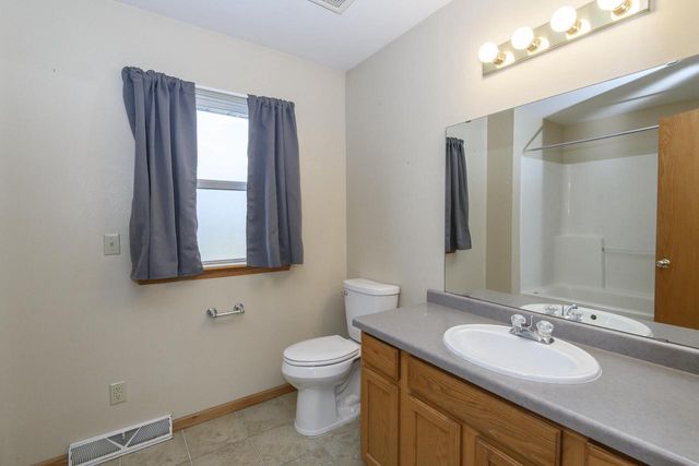 3212 Redbird LANE, Racine, WI 53402