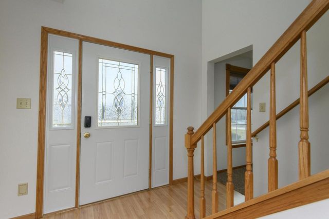 3212 Redbird LANE, Racine, WI 53402