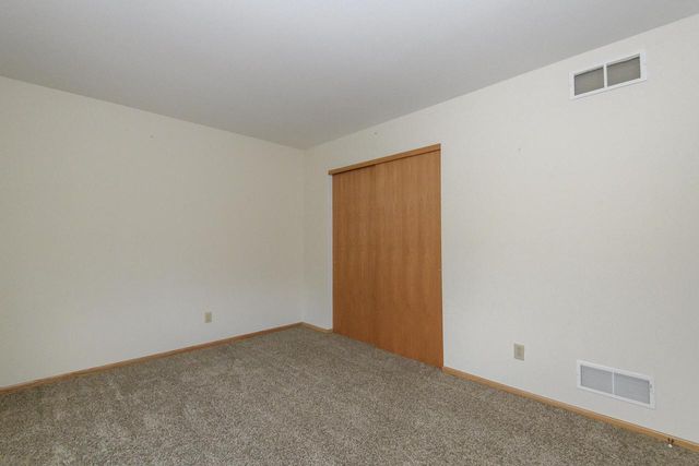 3212 Redbird LANE, Racine, WI 53402