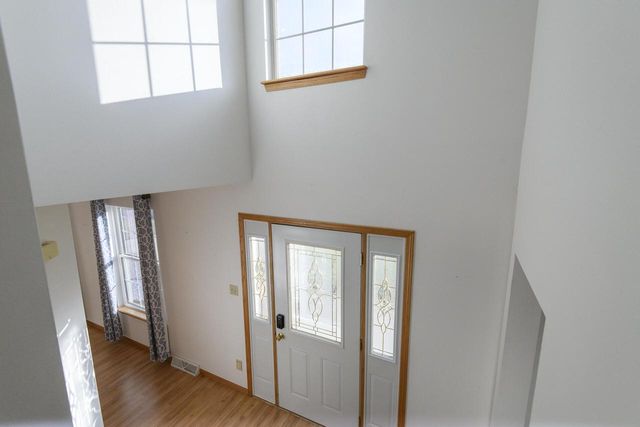 3212 Redbird LANE, Racine, WI 53402