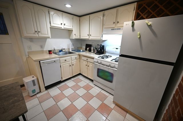 69 N Margin Street B, Boston, MA 02113