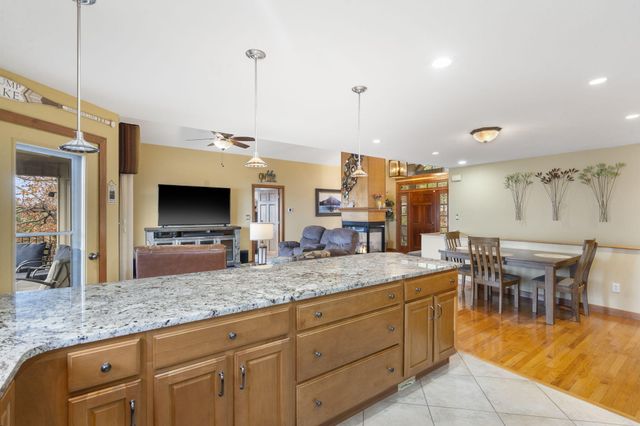 245 Amanda Road, Ridgedale, MO 65739