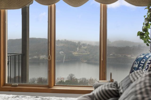 245 Amanda Road, Ridgedale, MO 65739