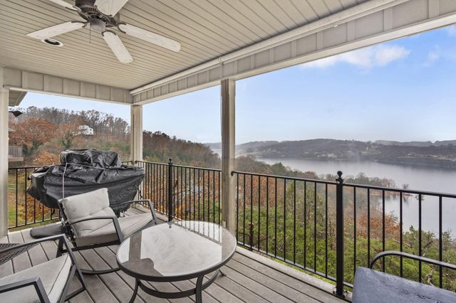 245 Amanda Road, Ridgedale, MO 65739