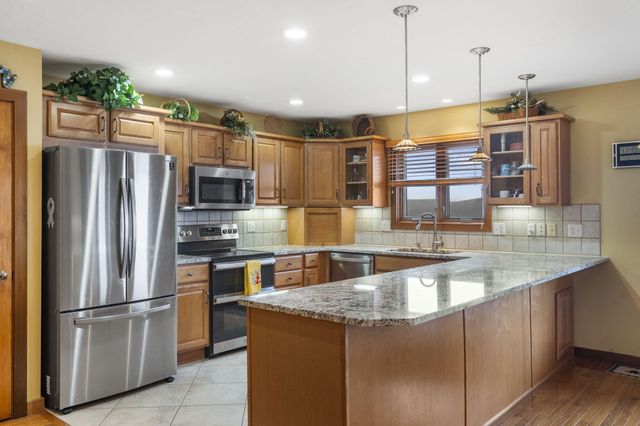 245 Amanda Road, Ridgedale, MO 65739