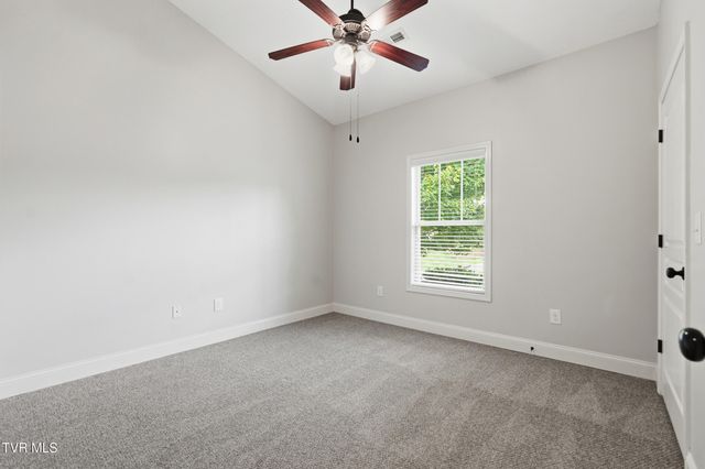 271 Cambridge Grove Way, Jonesborough, TN 37659