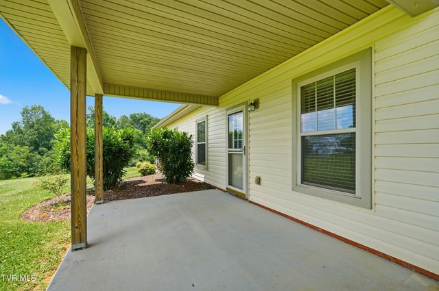 271 Cambridge Grove Way, Jonesborough, TN 37659
