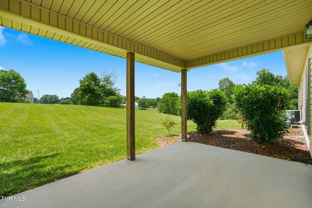 271 Cambridge Grove Way, Jonesborough, TN 37659