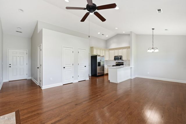 271 Cambridge Grove Way, Jonesborough, TN 37659