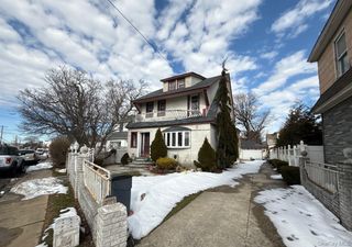 280 Lawrence Avenue, Lawrence, NY 11559