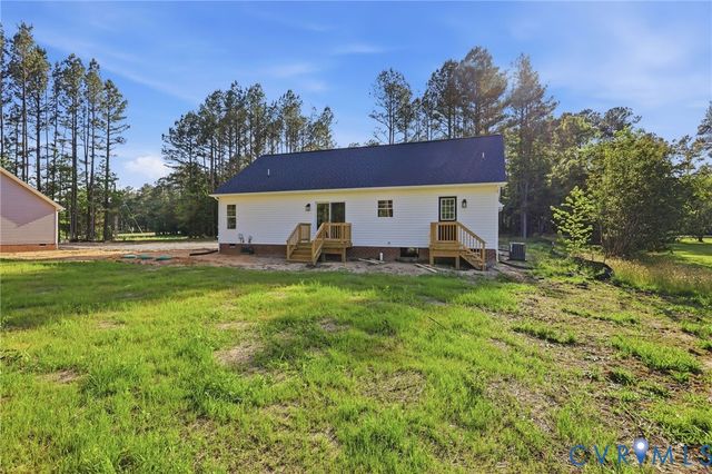 10123 Duncan Rd, Dinwiddie, VA 23803