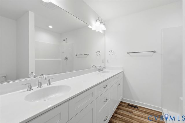 10123 Duncan Rd, Dinwiddie, VA 23803
