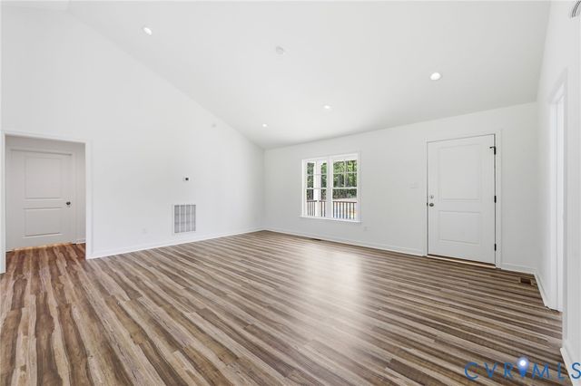 10123 Duncan Rd, Dinwiddie, VA 23803