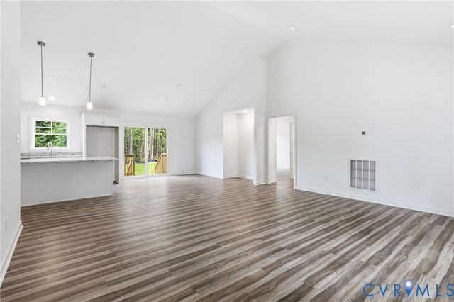 10123 Duncan Rd, Dinwiddie, VA 23803