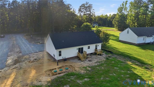 10123 Duncan Rd, Dinwiddie, VA 23803
