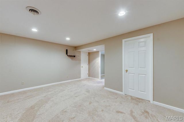 212 Turnberry Place Drive, Wildwood, MO 63011