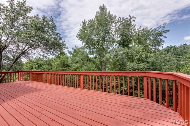 212 Turnberry Place Drive, Wildwood, MO 63011