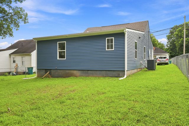 738 Belfast St, Lewisburg, TN 37091
