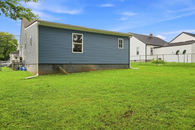 738 Belfast St, Lewisburg, TN 37091