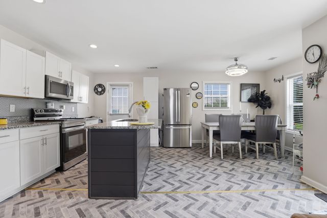 738 Belfast St, Lewisburg, TN 37091