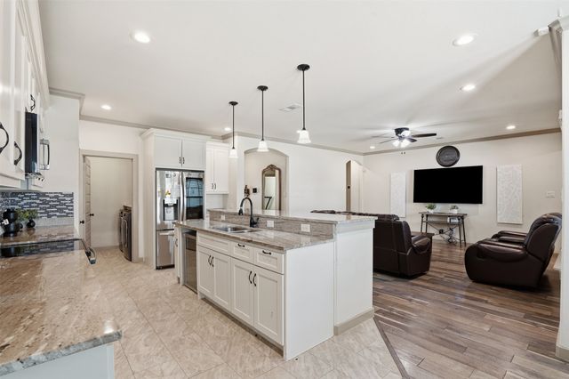 3021 Springview Avenue, Dallas, TX 75216