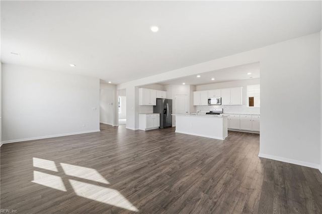 1004 Eastport PL, Suffolk, VA 23435