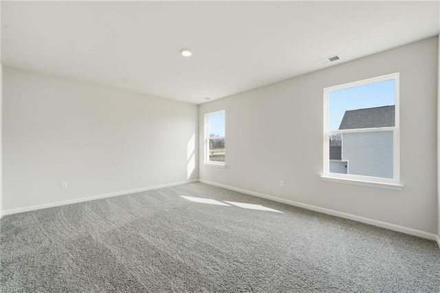 1004 Eastport PL, Suffolk, VA 23435