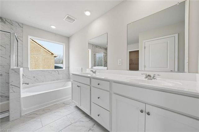 1004 Eastport PL, Suffolk, VA 23435