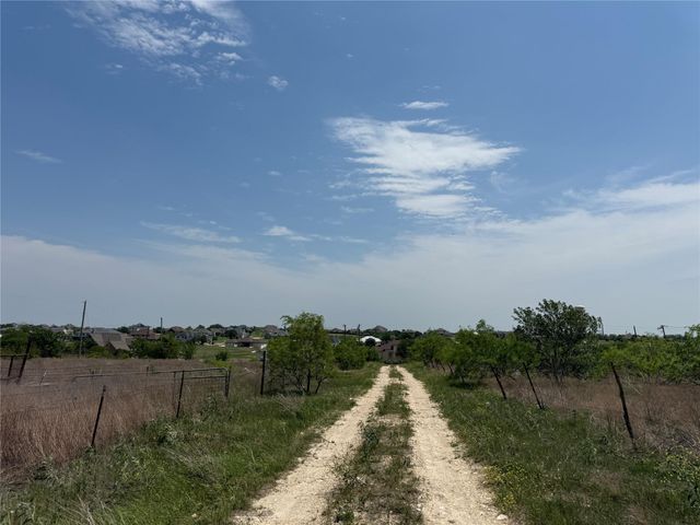 1796 County Road 139 RD, Hutto, TX 78634