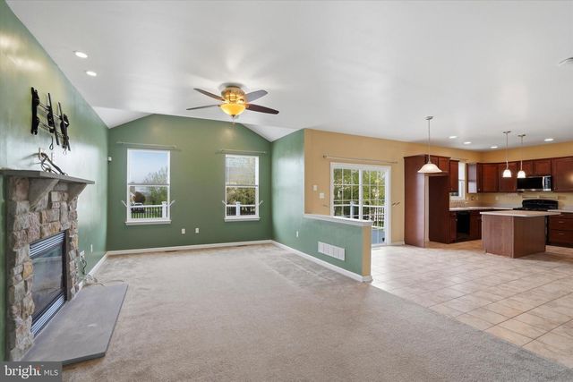 2409 TURNBURY RD, Gilbertsville, PA 19525