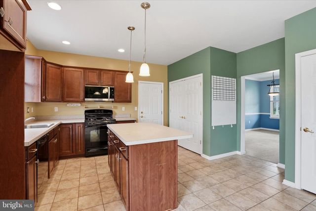 2409 TURNBURY RD, Gilbertsville, PA 19525