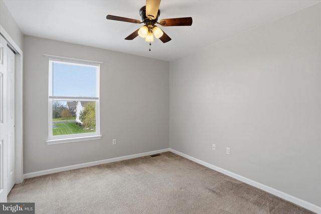 2409 TURNBURY RD, Gilbertsville, PA 19525