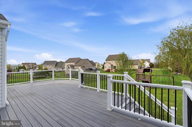 2409 TURNBURY RD, Gilbertsville, PA 19525