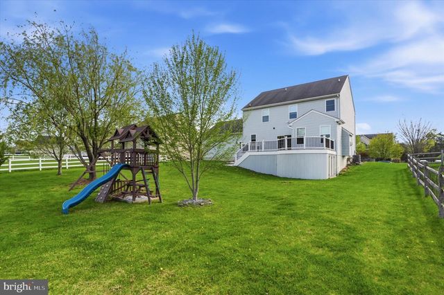 2409 TURNBURY RD, Gilbertsville, PA 19525