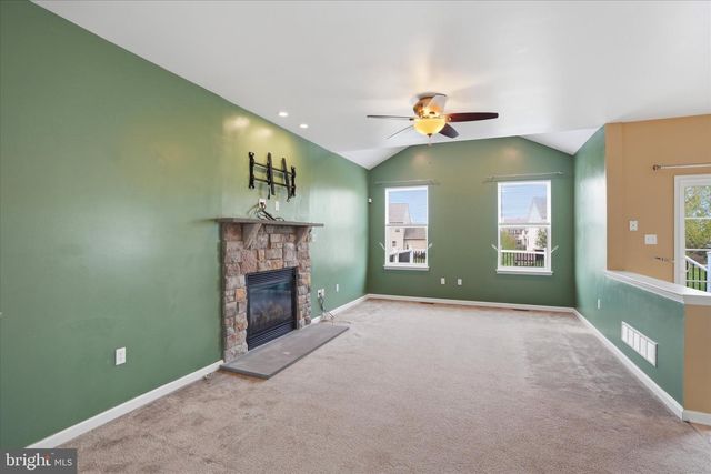 2409 TURNBURY RD, Gilbertsville, PA 19525