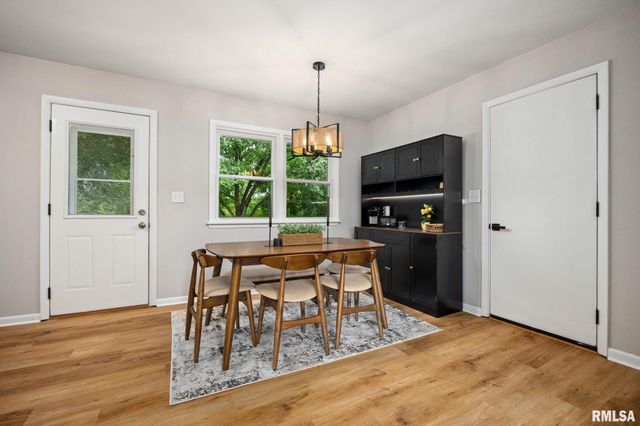 2709 W HUNTINGTON Drive, Peoria, IL 61614