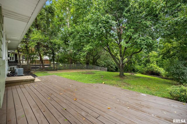 2709 W HUNTINGTON Drive, Peoria, IL 61614
