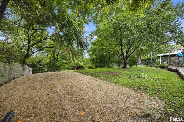 2709 W HUNTINGTON Drive, Peoria, IL 61614