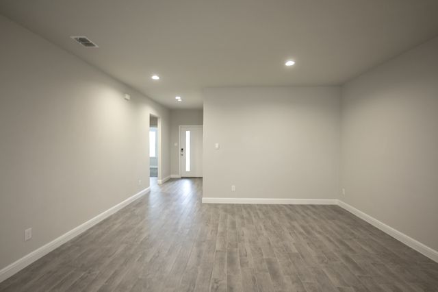 725 Golden Gate Park Road, Alvarado, TX 76009