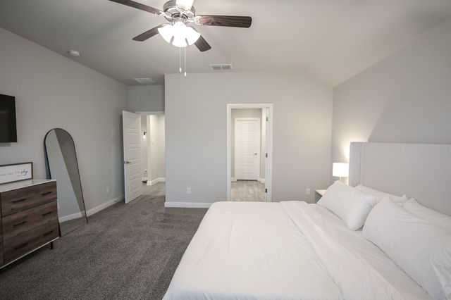 725 Golden Gate Park Road, Alvarado, TX 76009