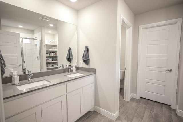 725 Golden Gate Park Road, Alvarado, TX 76009