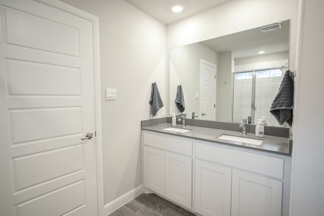 725 Golden Gate Park Road, Alvarado, TX 76009