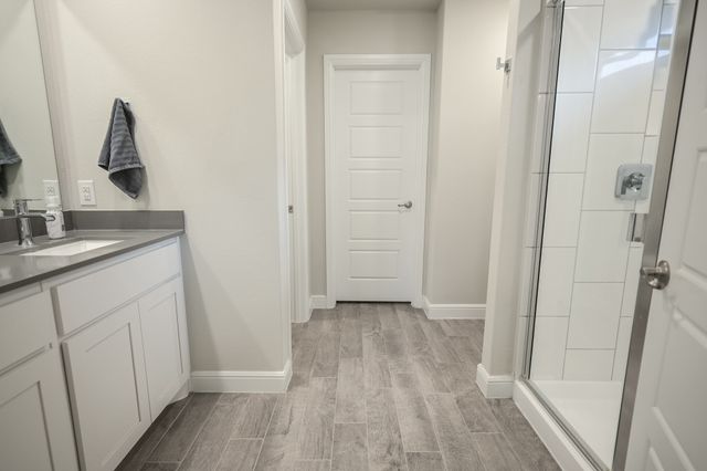 725 Golden Gate Park Road, Alvarado, TX 76009