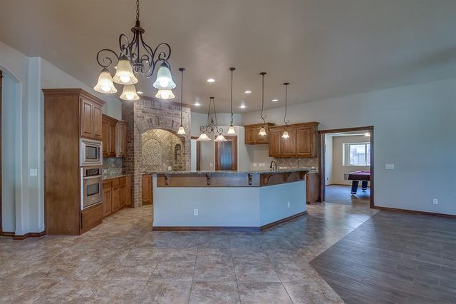 6313 Whispering Grove Drive, Oklahoma City, OK 73169