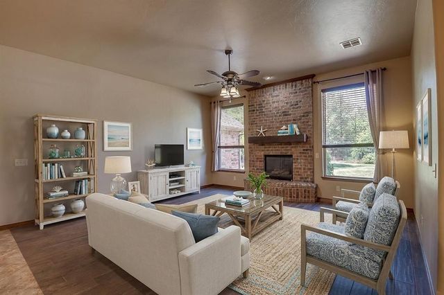 6313 Whispering Grove Drive, Oklahoma City, OK 73169