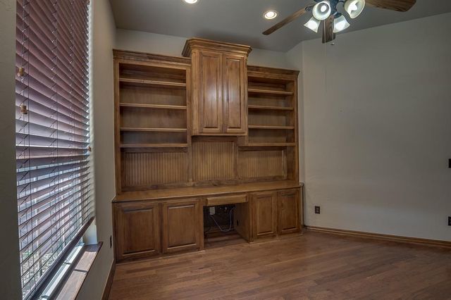 6313 Whispering Grove Drive, Oklahoma City, OK 73169