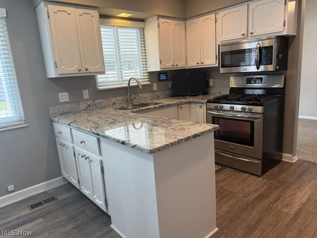 21459 Nottingham Drive, Fairview Park, OH 44126