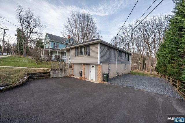 29 Main Street, Hackettstown, NJ 07840