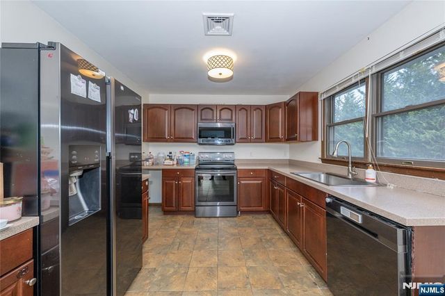 29 Main Street, Hackettstown, NJ 07840