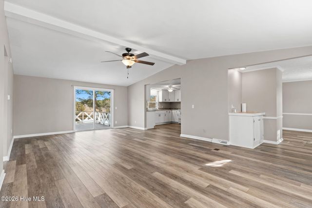 286 Edgewater Drive SW, Shallotte, NC 28470